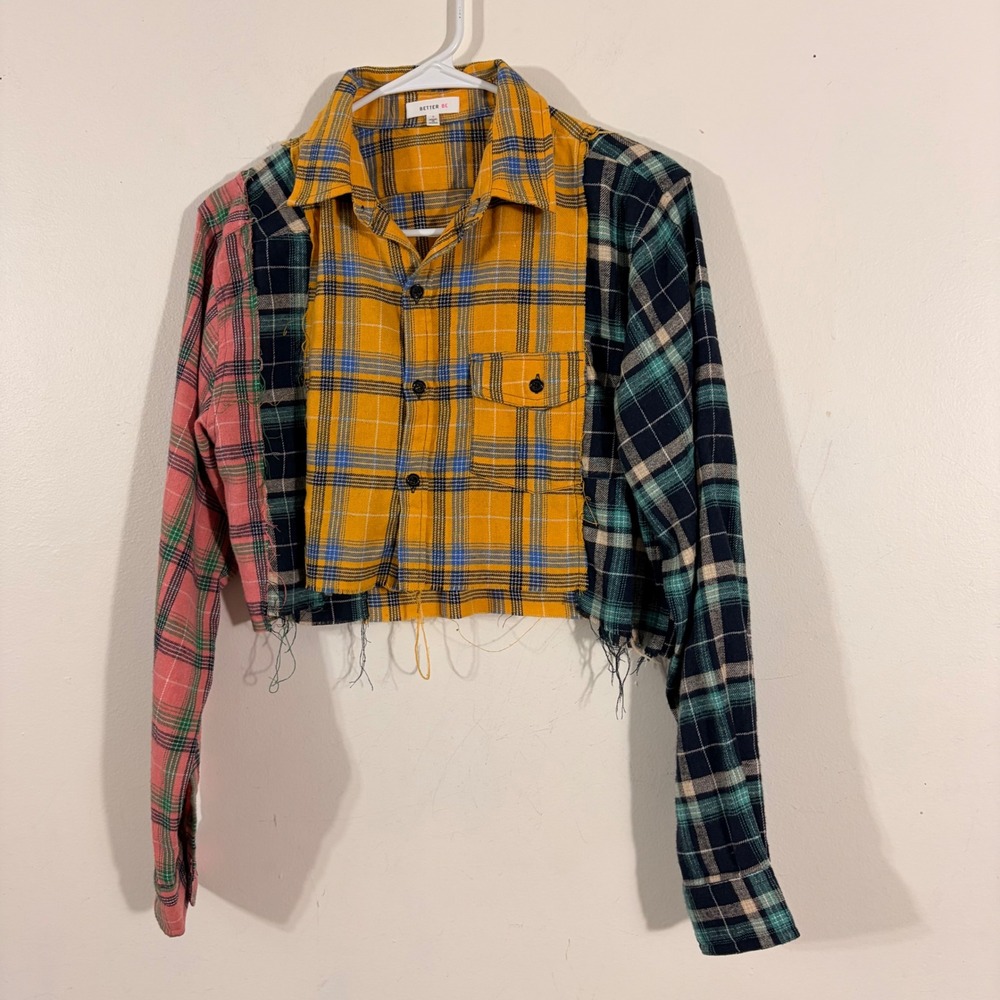 Better Be Plaid Patchwork Cropped Flannel Shirt Womens Small Multi TI5442